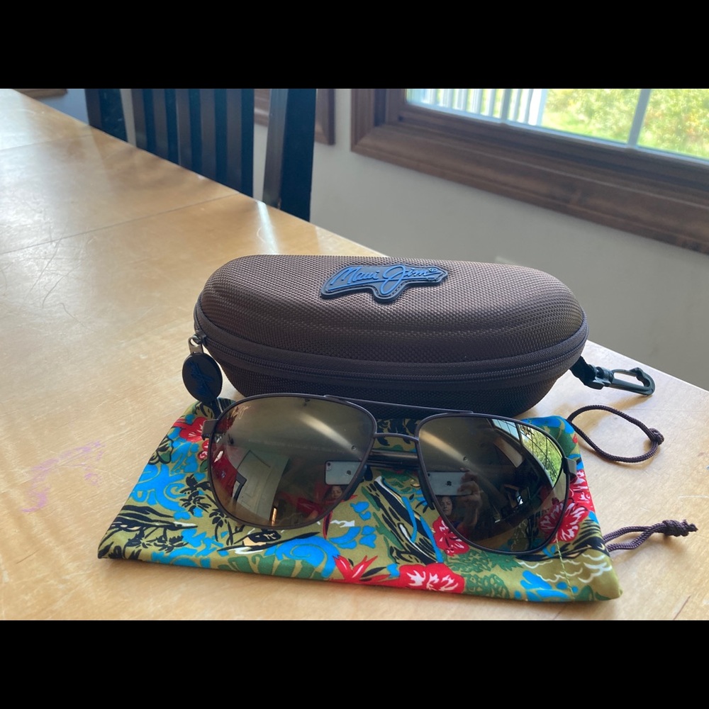 Men’s authentic Maui Jim Castle sunglasses